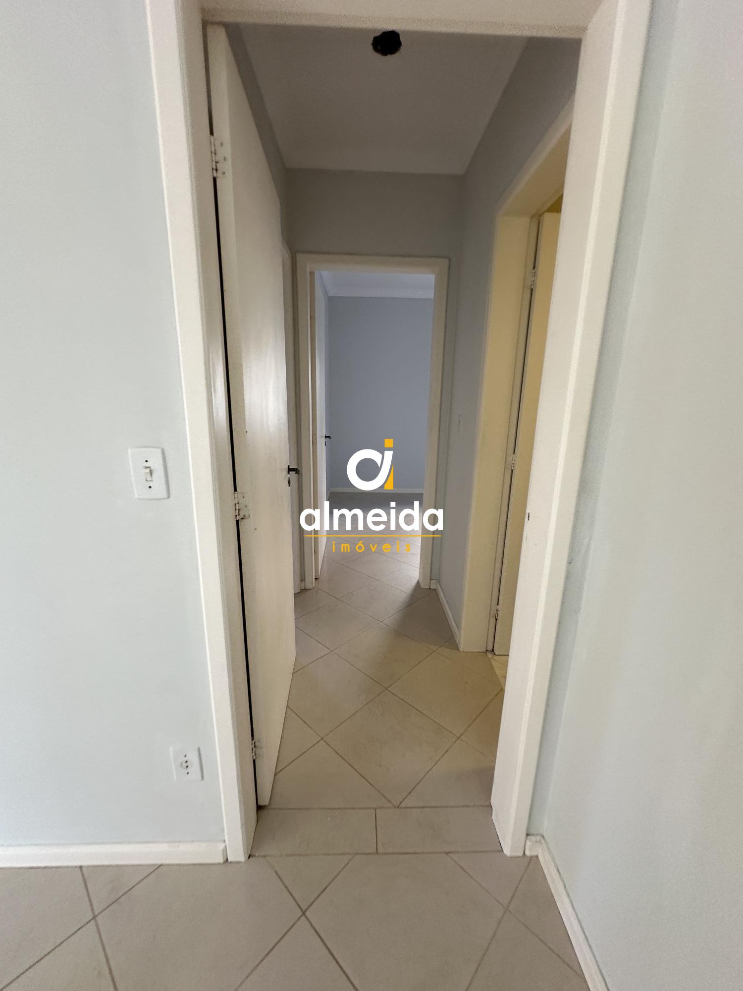 Apartamento à venda com 2 quartos, 77m² - Foto 17