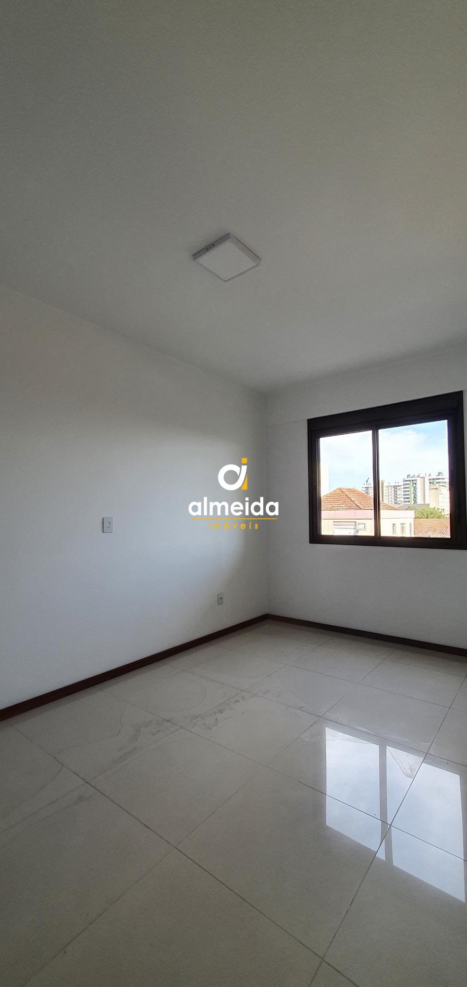 Apartamento à venda com 2 quartos, 75m² - Foto 17