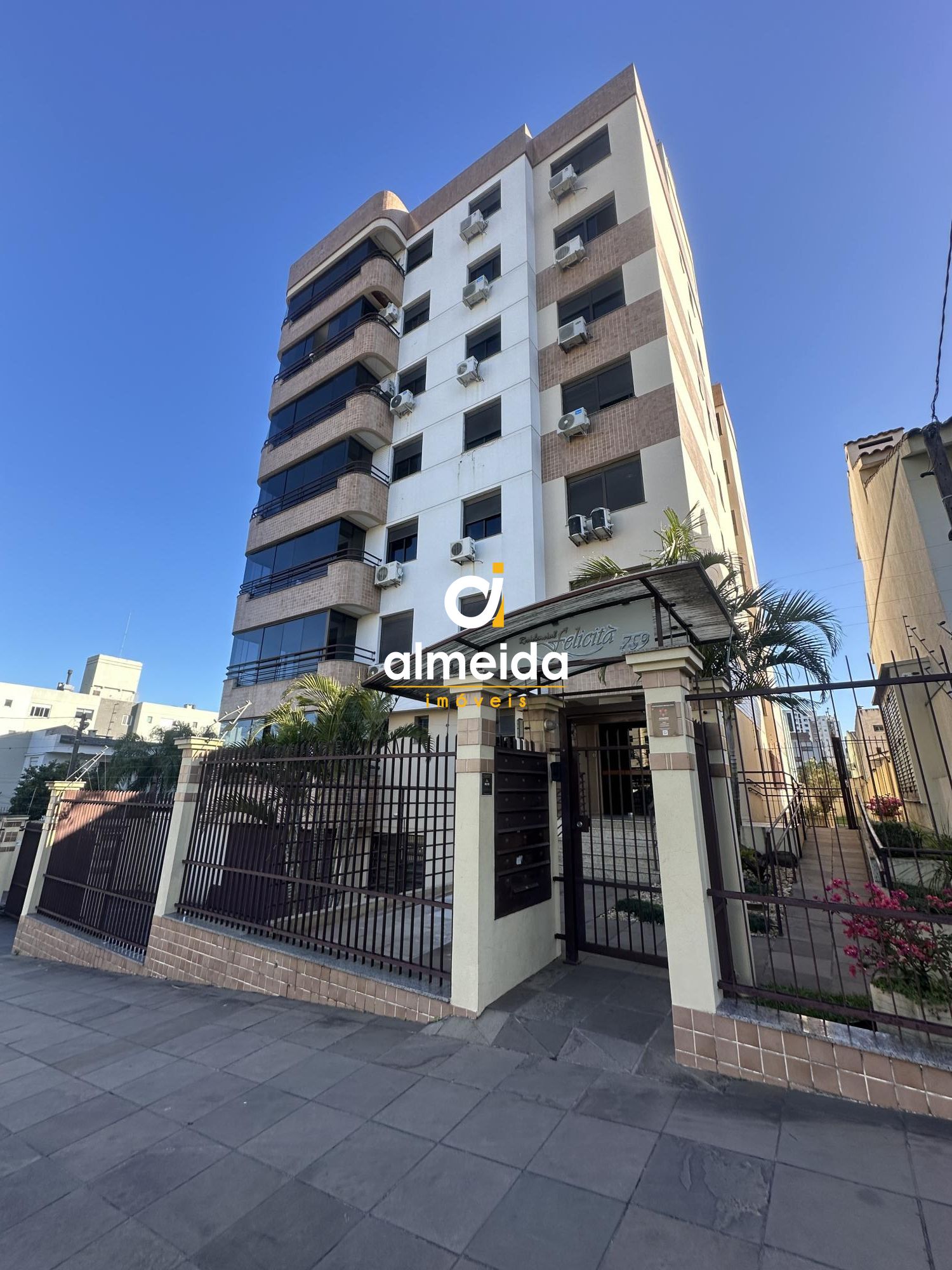 Apartamento para alugar  no Centro - Santa Maria, RS. Imveis