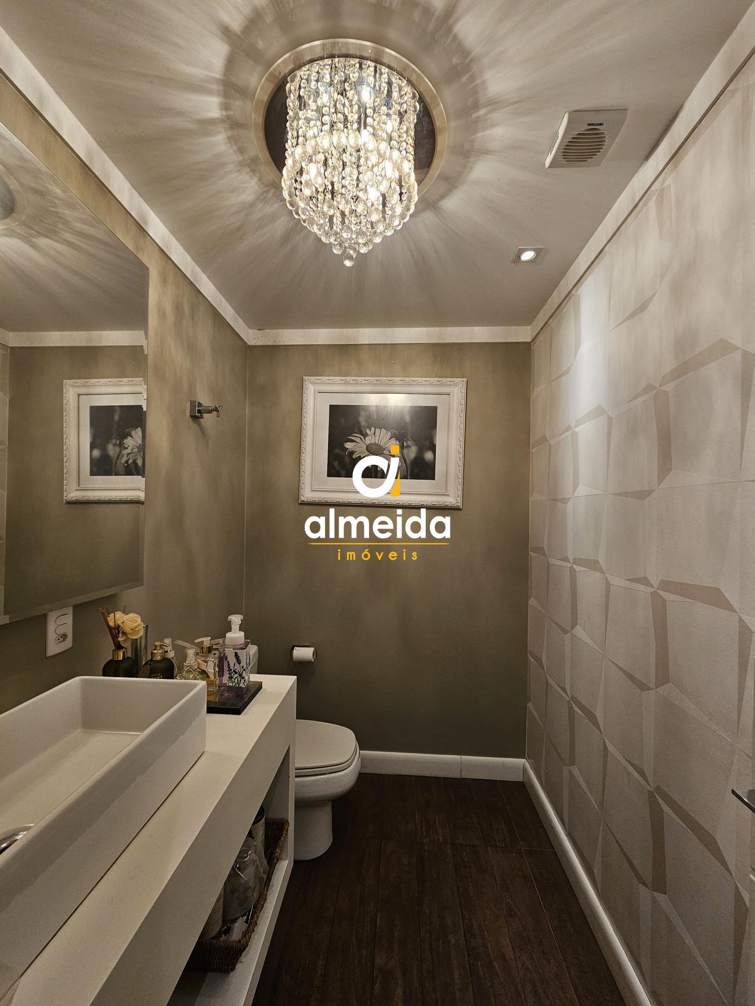 Apartamento alto padrão 4 dormitórios na cidade de santa mar