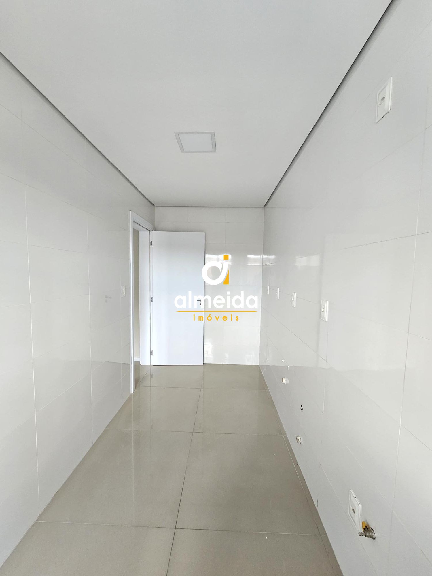 Apartamento 2 dormitórios à venda camobi santa maria/rs
