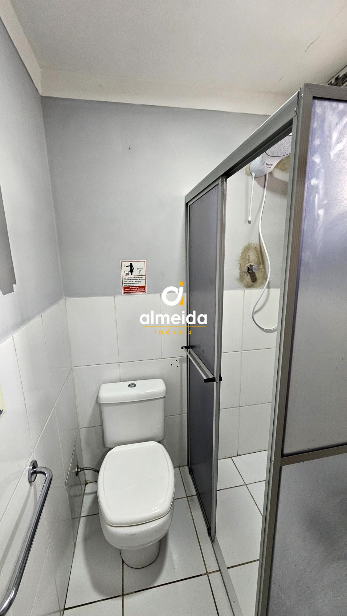 Casa comercial no bairro nossa senhora de lourdes na cidade 