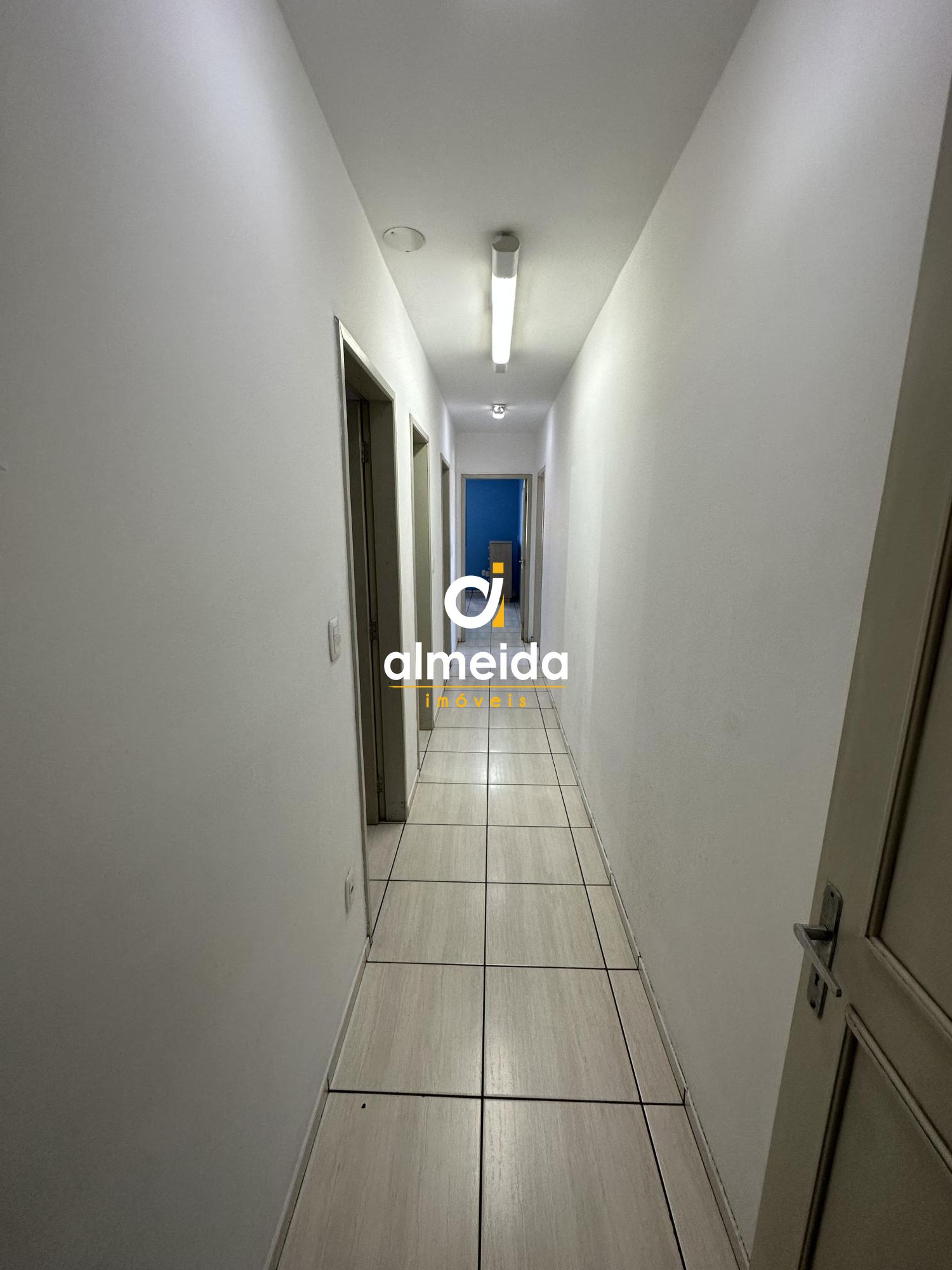 Apartamento à venda com 3 quartos, 197m² - Foto 27