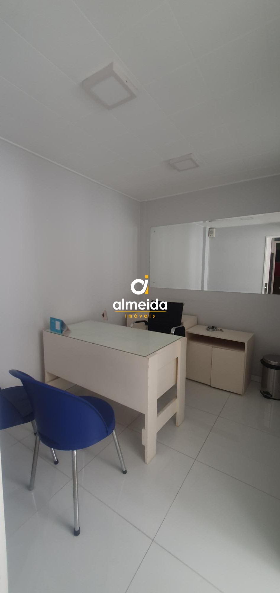 Conjunto Comercial-Sala à venda e aluguel com 1 quarto, 43m² - Foto 12