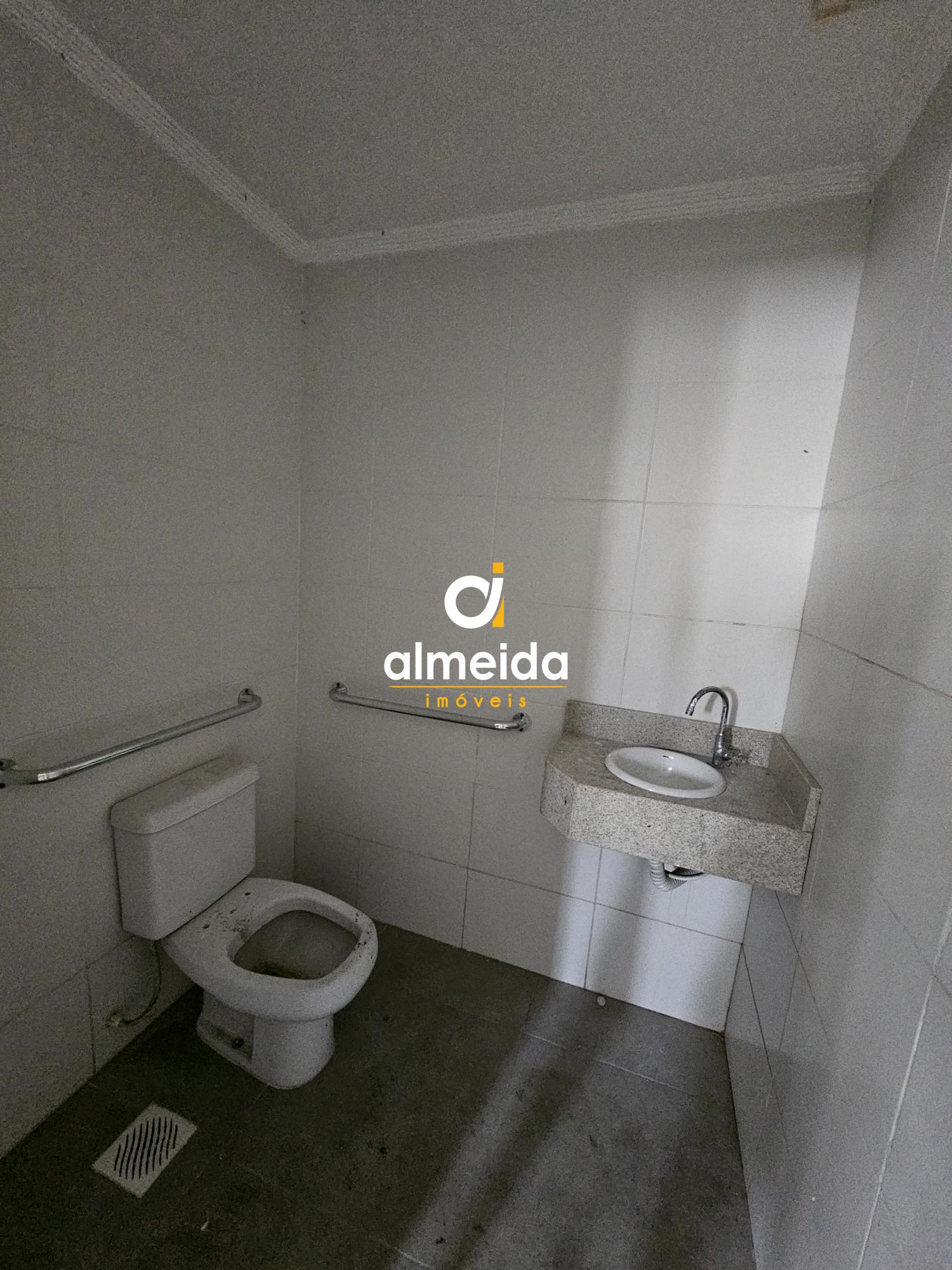 Conjunto Comercial-Sala à venda e aluguel com 14 quartos, 739m² - Foto 11