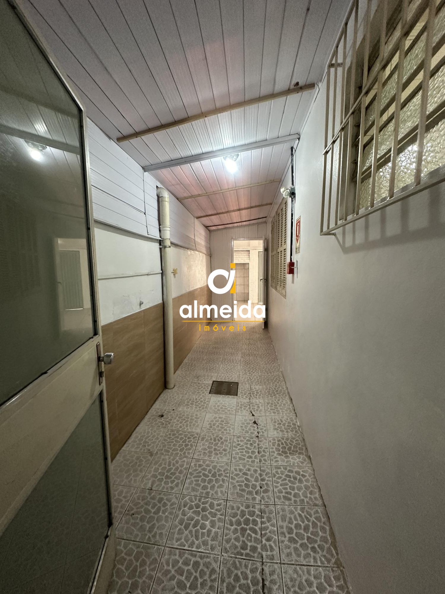 Loja-Salão para alugar com 5 quartos, 119m² - Foto 33