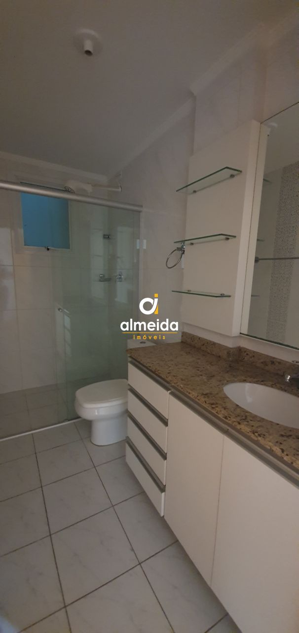 Apartamento à venda com 3 quartos, 127m² - Foto 33