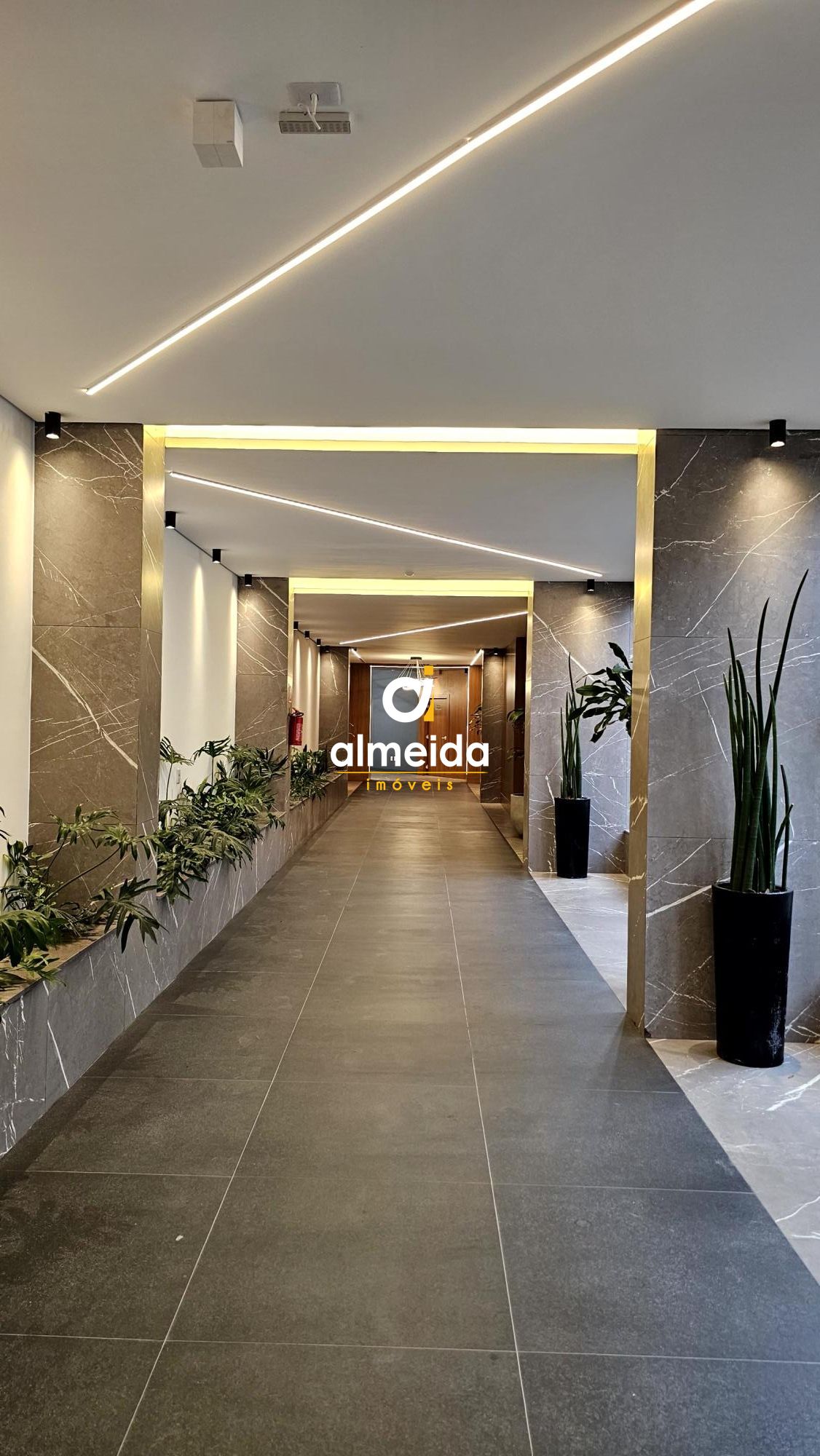 Apartamento 3 suites no palace louvre residencial em santa m