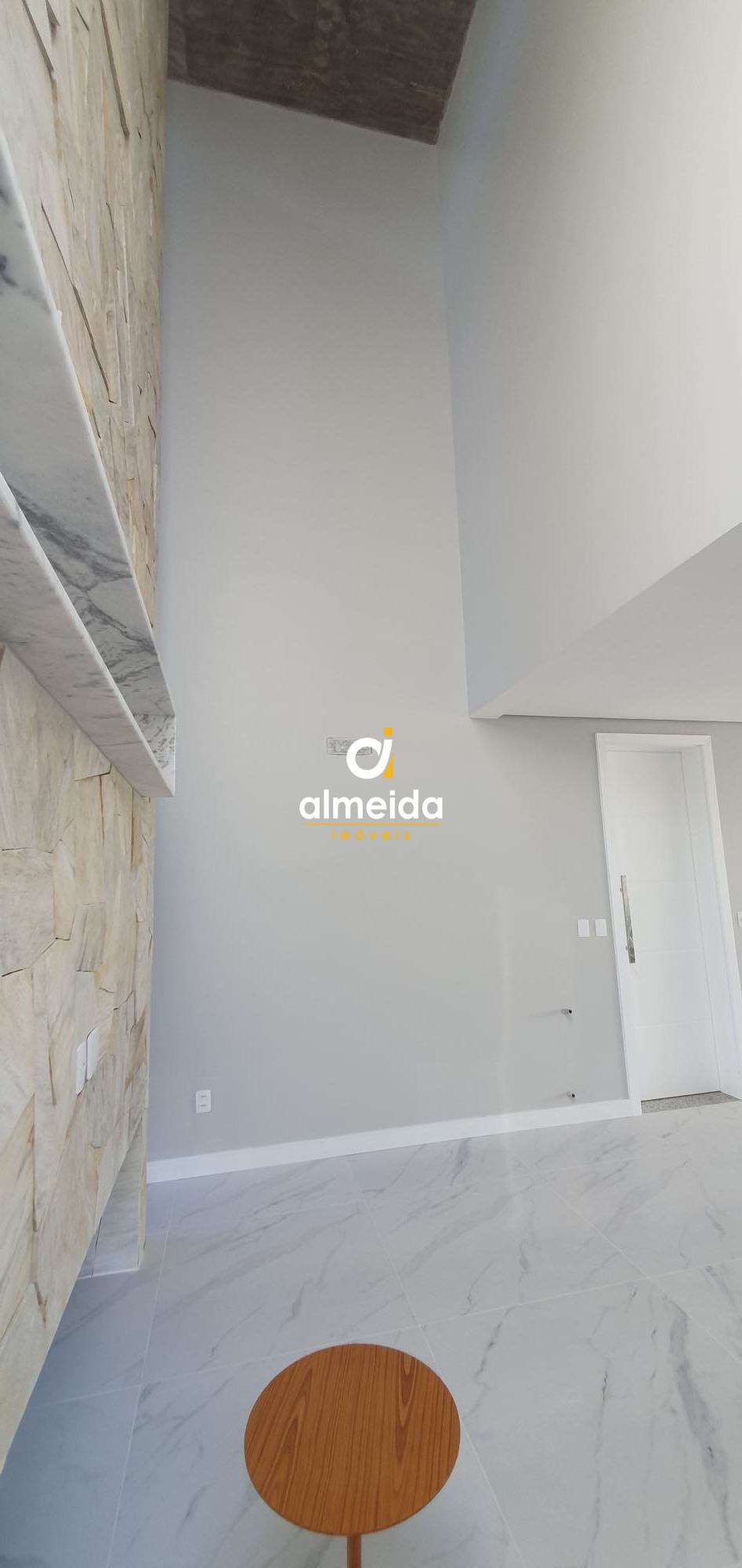 Casa à venda com 3 quartos, 205m² - Foto 8