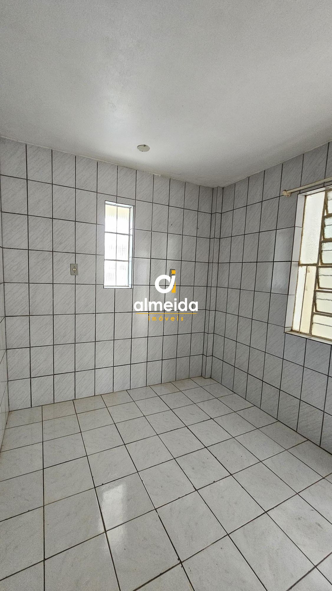 Casa para alugar com 2 quartos, 112m² - Foto 15