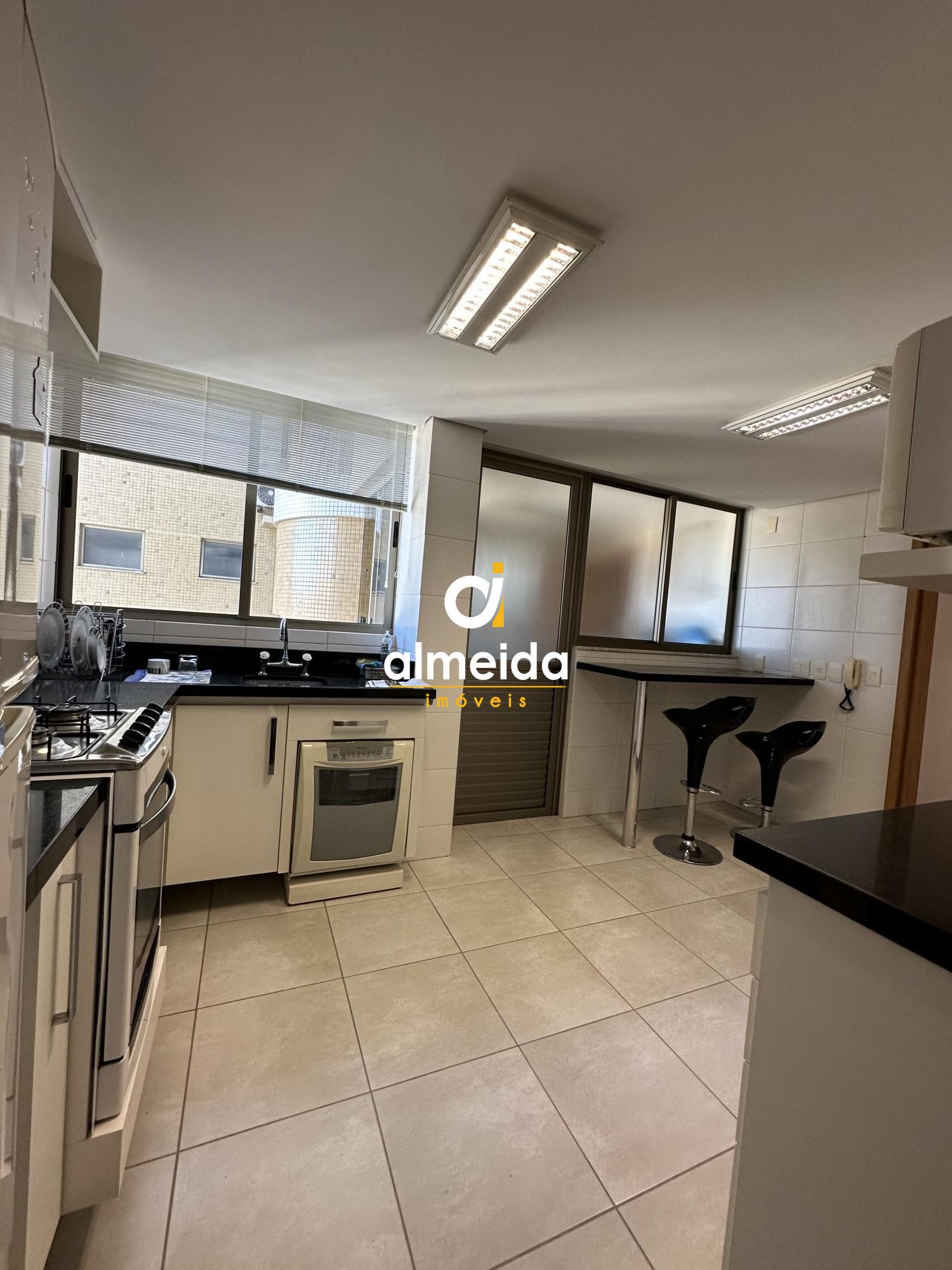 Apartamento à venda com 3 quartos, 126m² - Foto 18