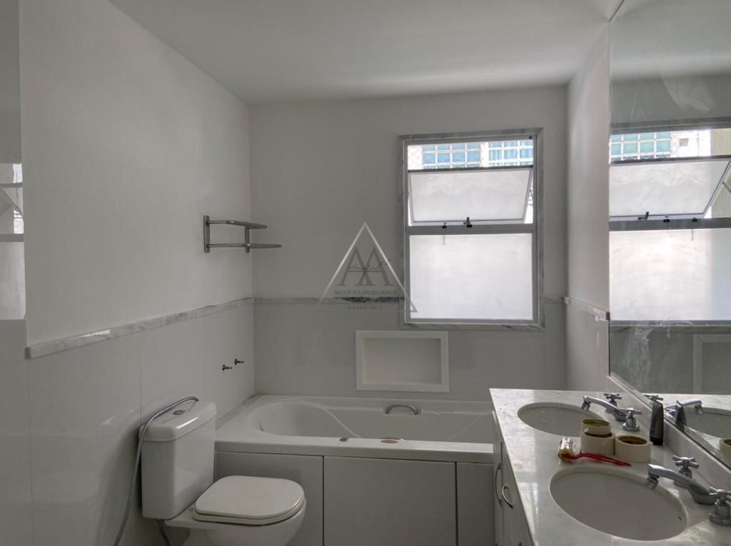 Apartamento à venda com 4 quartos, 235m² - Foto 6