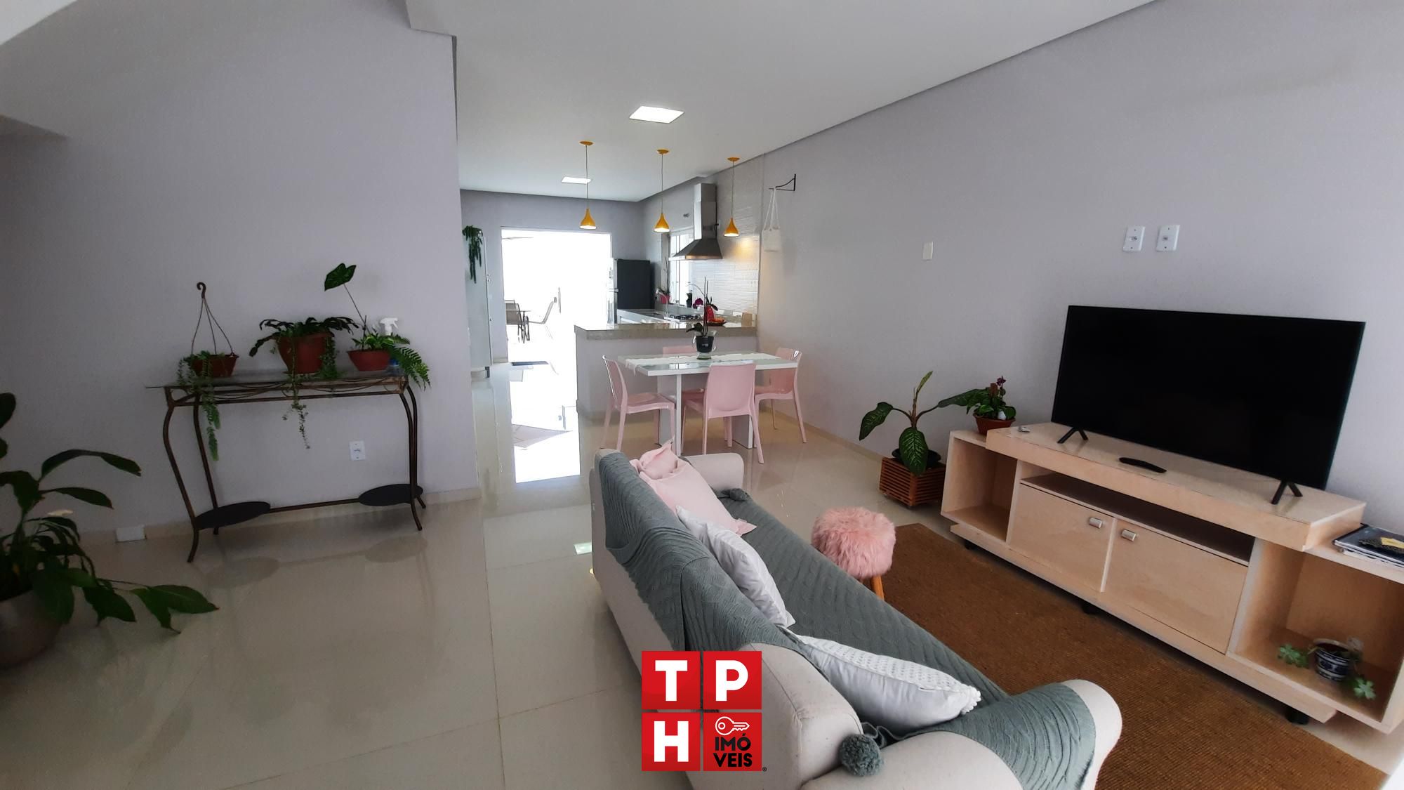 Casa à venda com 3 quartos, 178m² - Foto 3