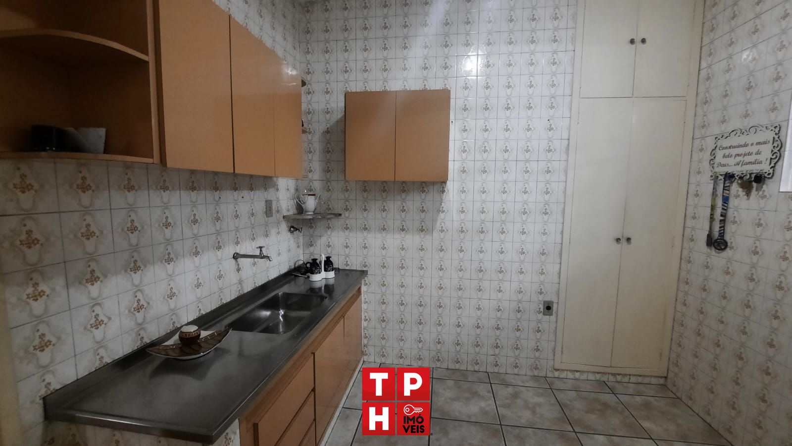 Casa à venda com 2 quartos, 290m² - Foto 3