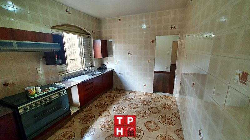 Casa à venda com 5 quartos, 205m² - Foto 18