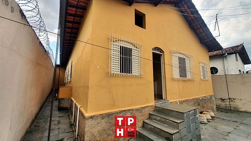 Casa à venda com 5 quartos, 205m² - Foto 27