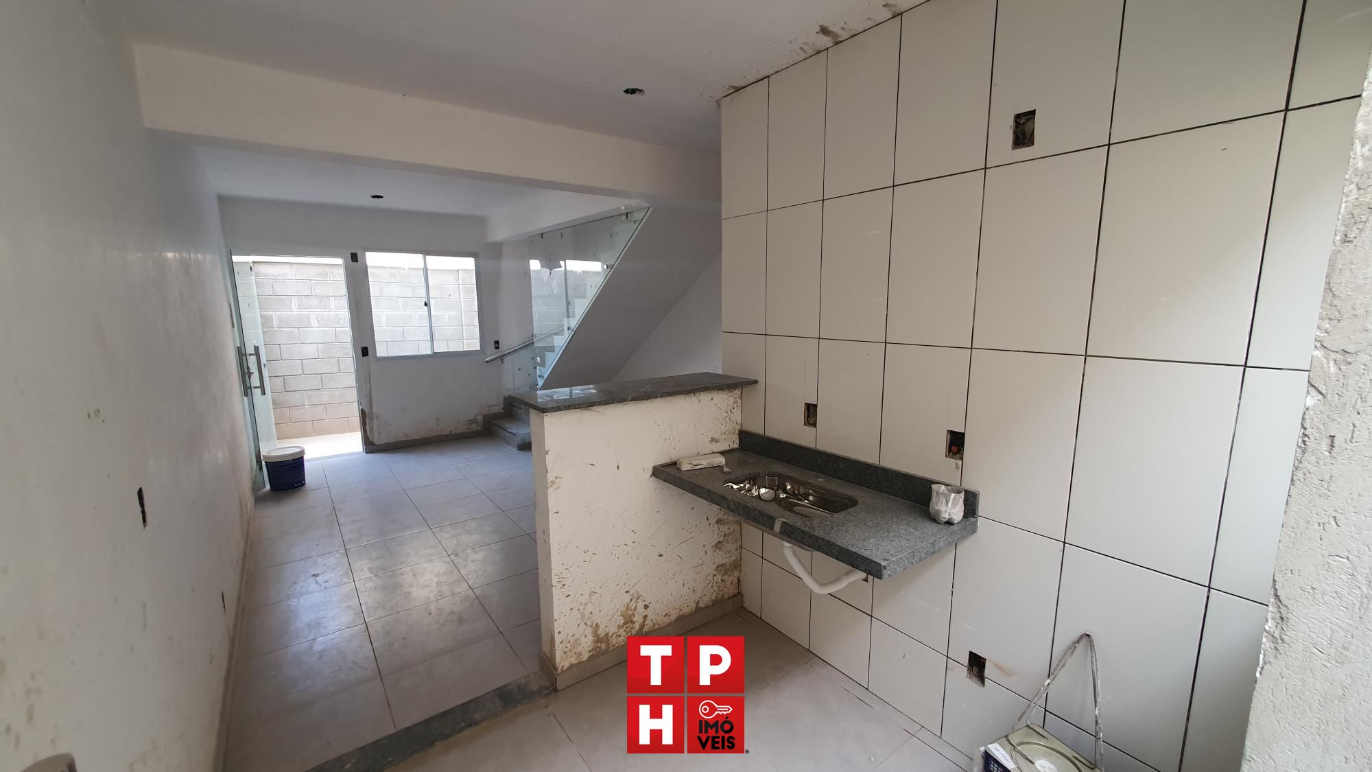 Casa à venda com 2 quartos, 51m² - Foto 5