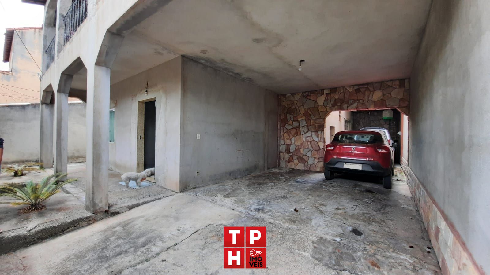 Casa à venda com 3 quartos, 252m² - Foto 2