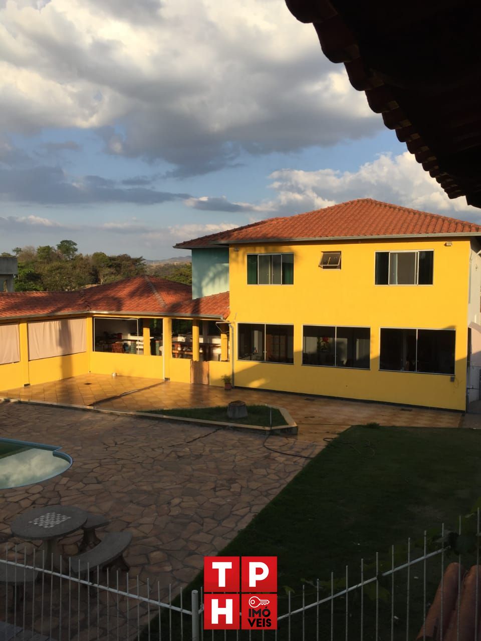 Casa de Condomínio à venda com 4 quartos, 350m² - Foto 3