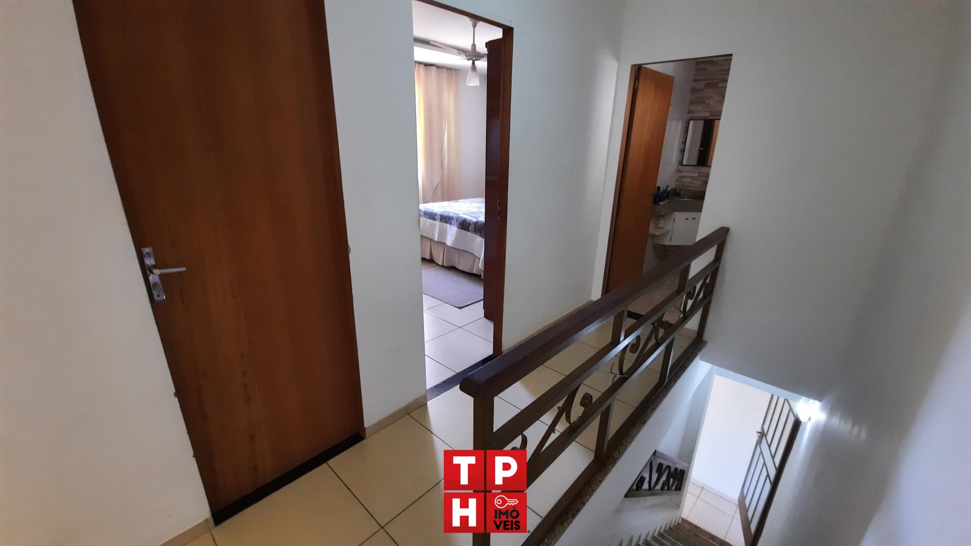 Casa à venda com 5 quartos, 215m² - Foto 19