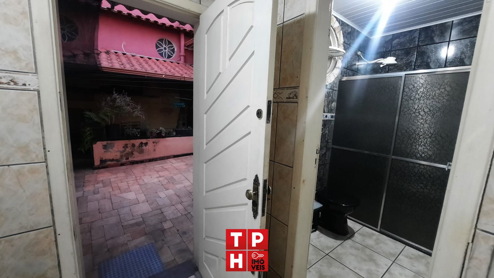 Casa à venda com 2 quartos, 290m² - Foto 9
