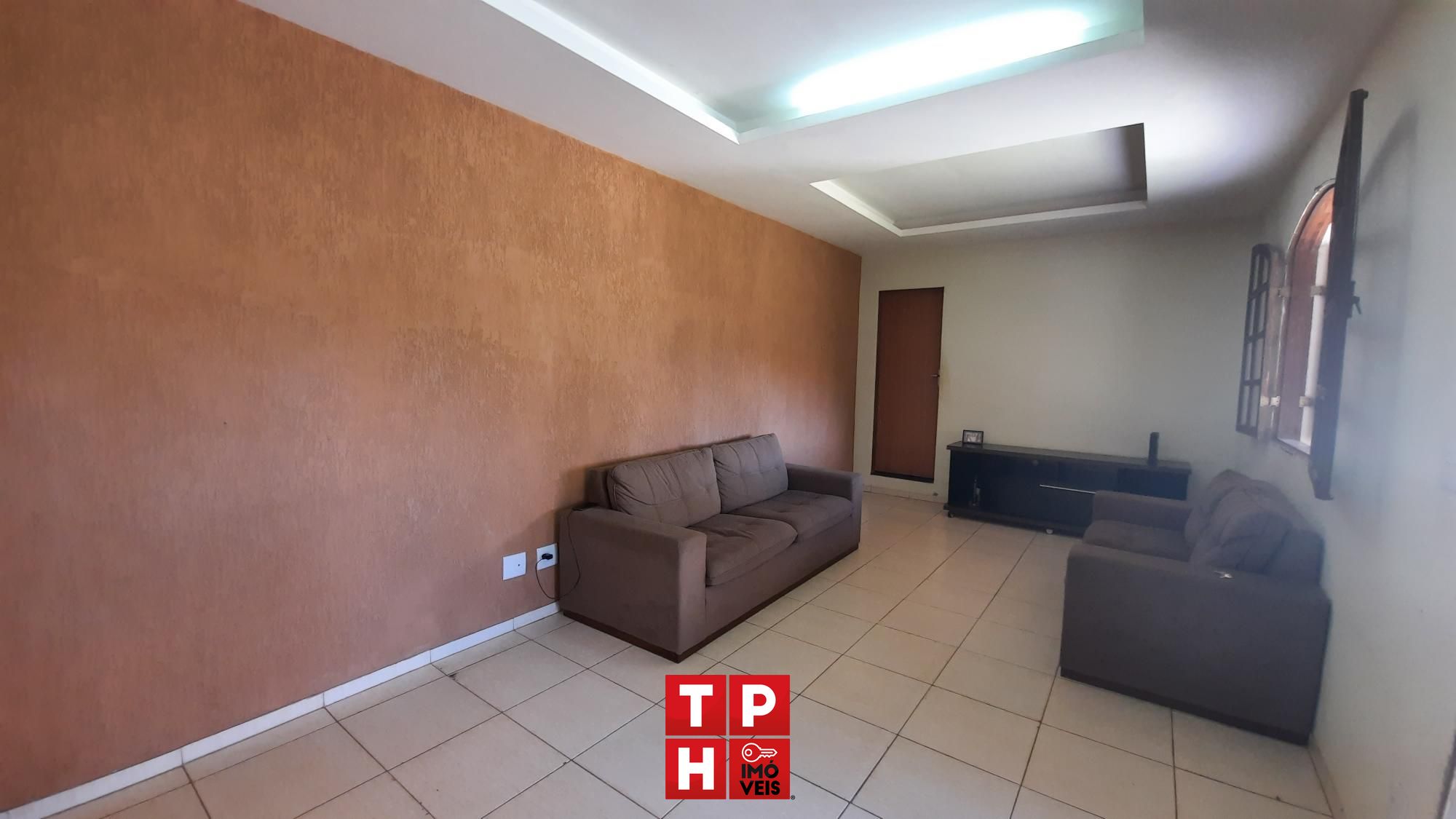 Casa à venda com 5 quartos, 215m² - Foto 6