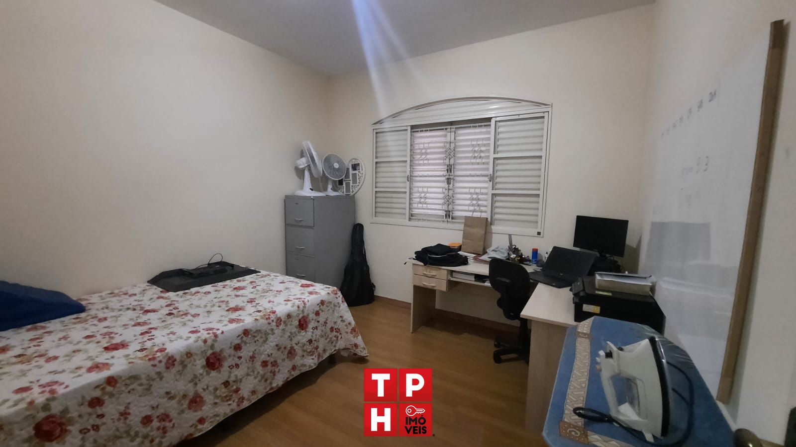 Casa à venda com 2 quartos, 290m² - Foto 6