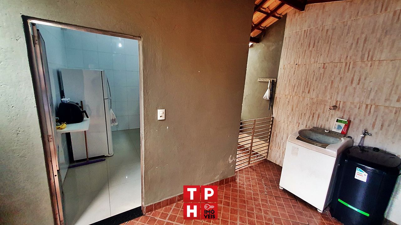 Casa à venda com 4 quartos, 215m² - Foto 17