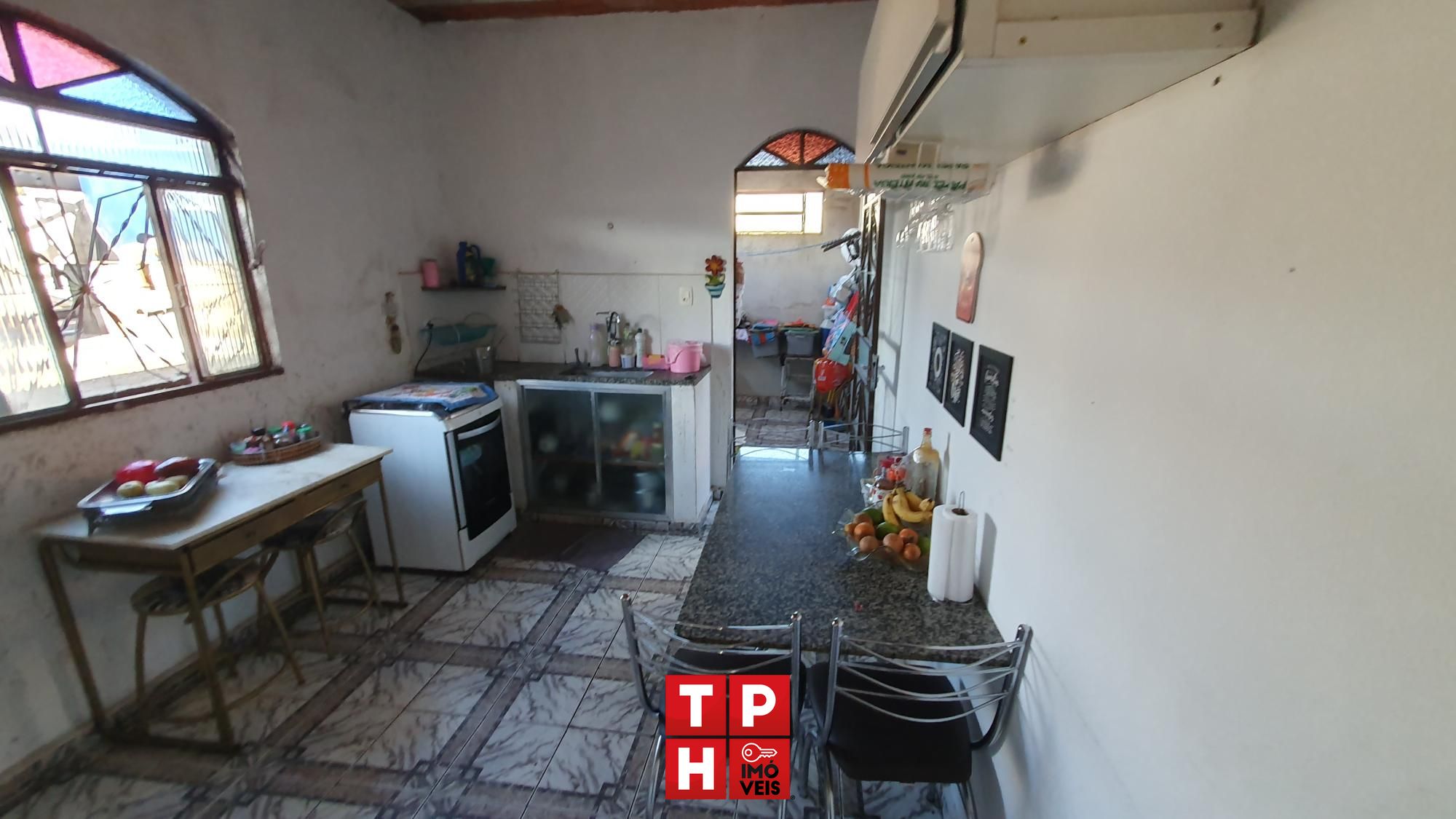 Casa à venda com 3 quartos, 90m² - Foto 8