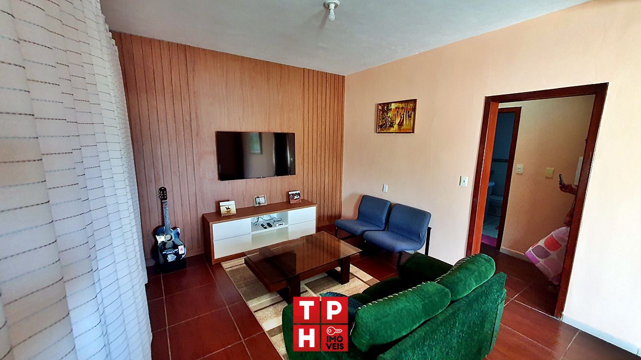 Casa à venda com 3 quartos, 100m² - Foto 1