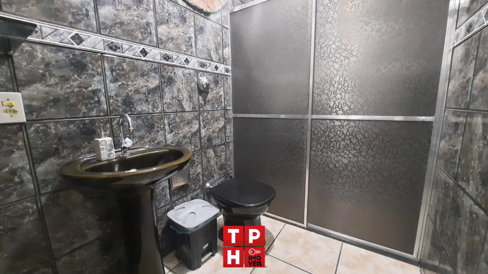 Casa à venda com 2 quartos, 290m² - Foto 10