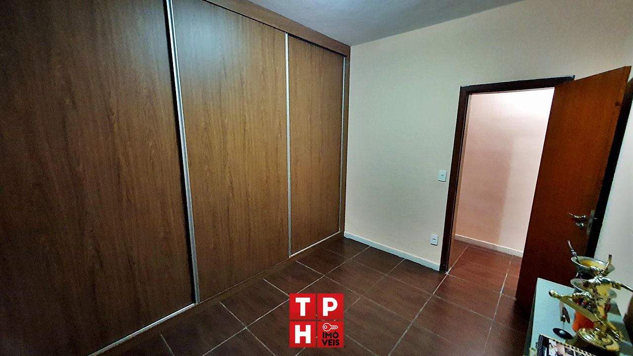 Casa à venda com 3 quartos, 100m² - Foto 17