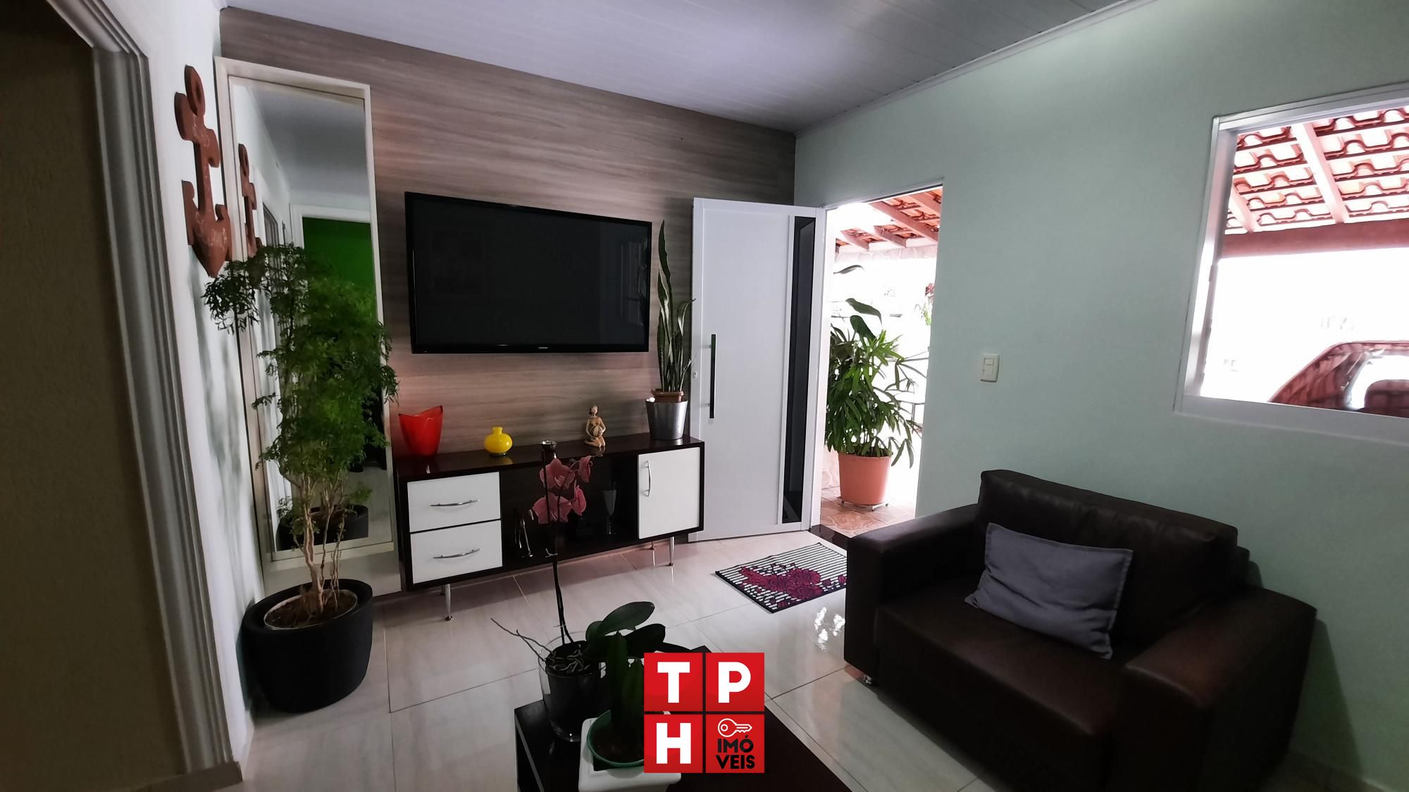 Casa à venda com 3 quartos, 145m² - Foto 1