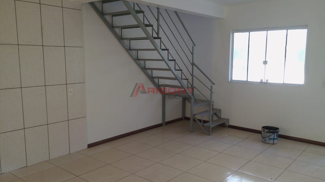 Casa com 3 Dormitórios à venda, 90 m² por R$ 230.000,00