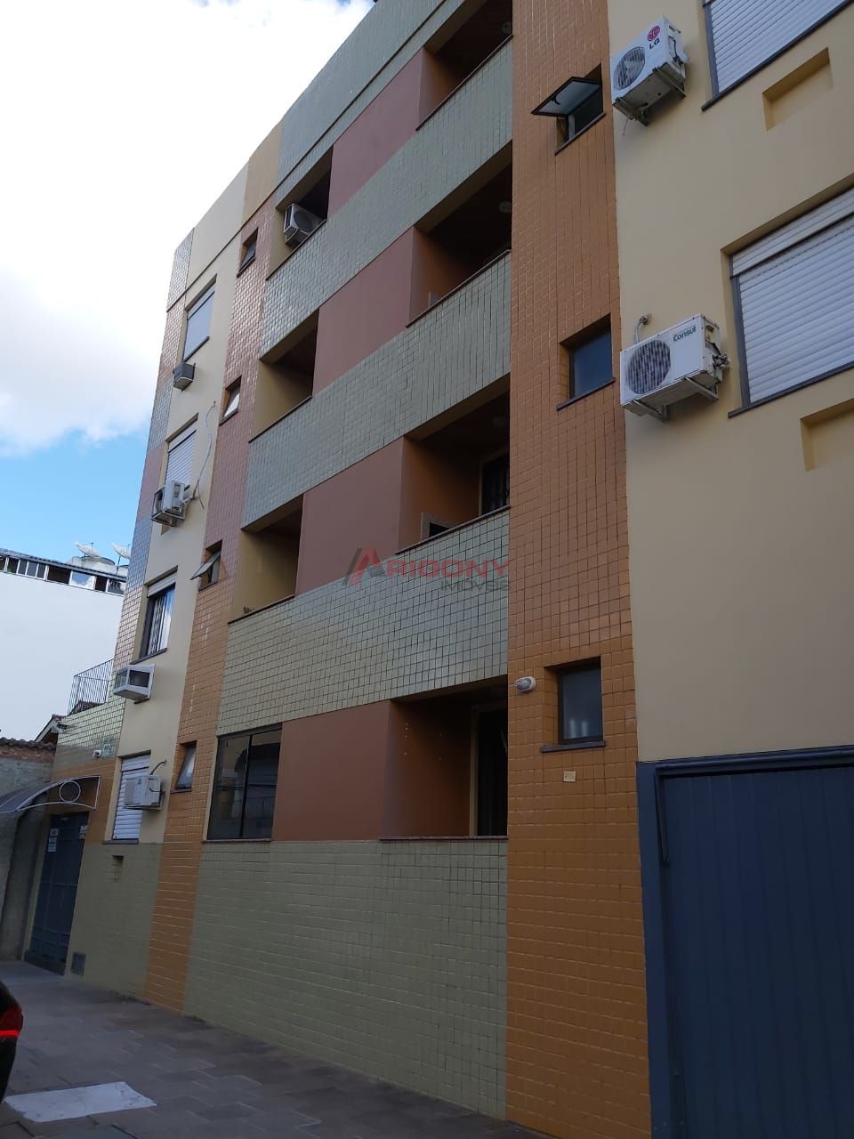 Apartamento para alugar  no Centro - Santa Maria, RS. Imveis