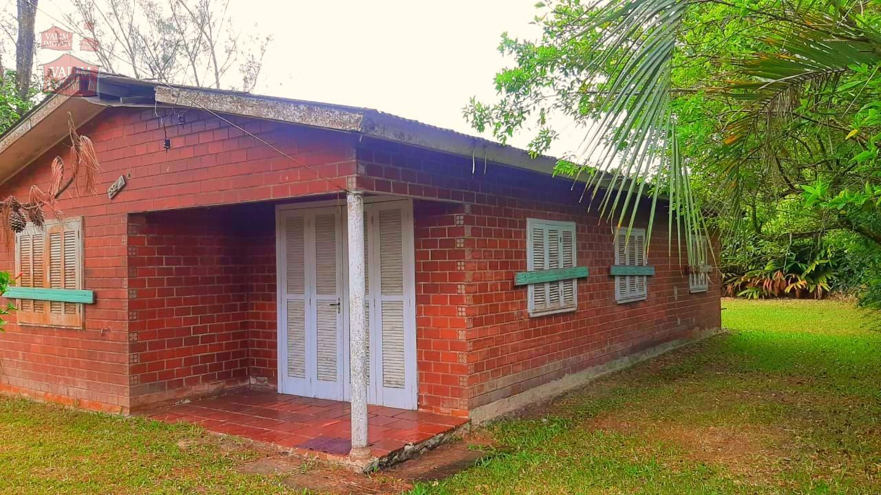 Casa à venda com 3 quartos, 80m² - Foto 1