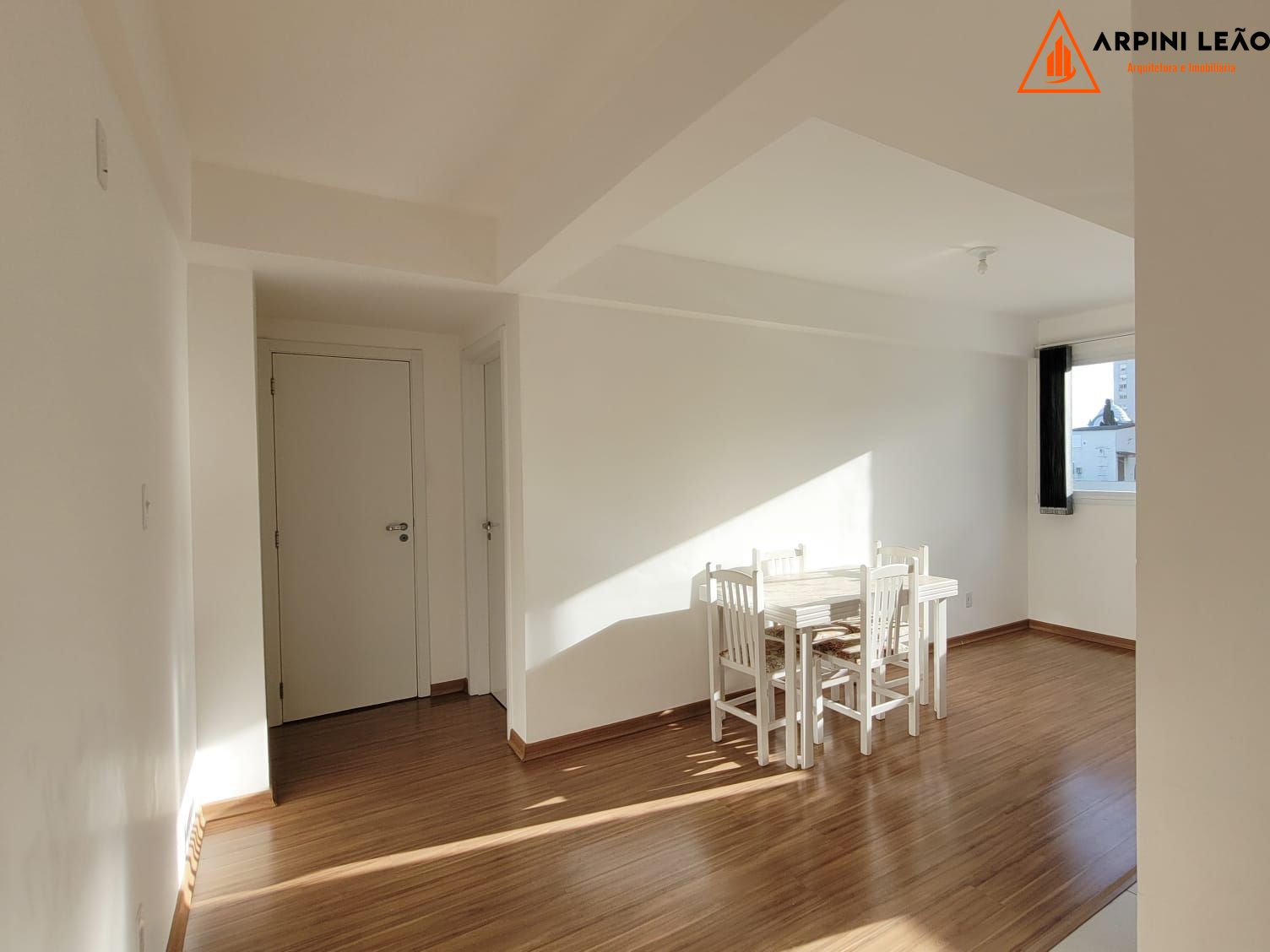 Apartamento à venda com 1 quarto, 43m² - Foto 1