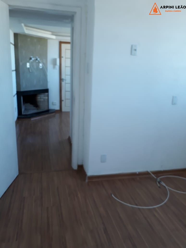 Apartamento à venda com 3 quartos, 97m² - Foto 6