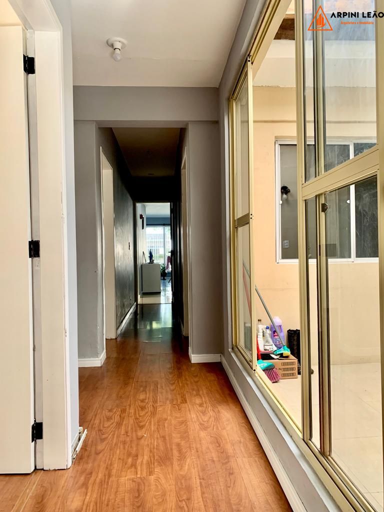 Casa à venda com 5 quartos, 200m² - Foto 6