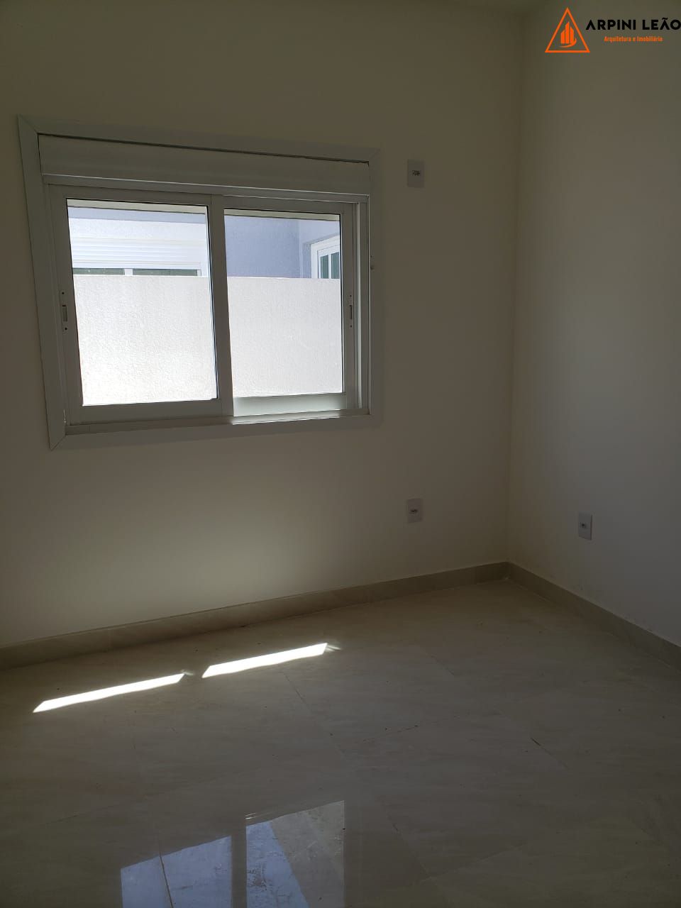 Casa à venda com 3 quartos, 100m² - Foto 10