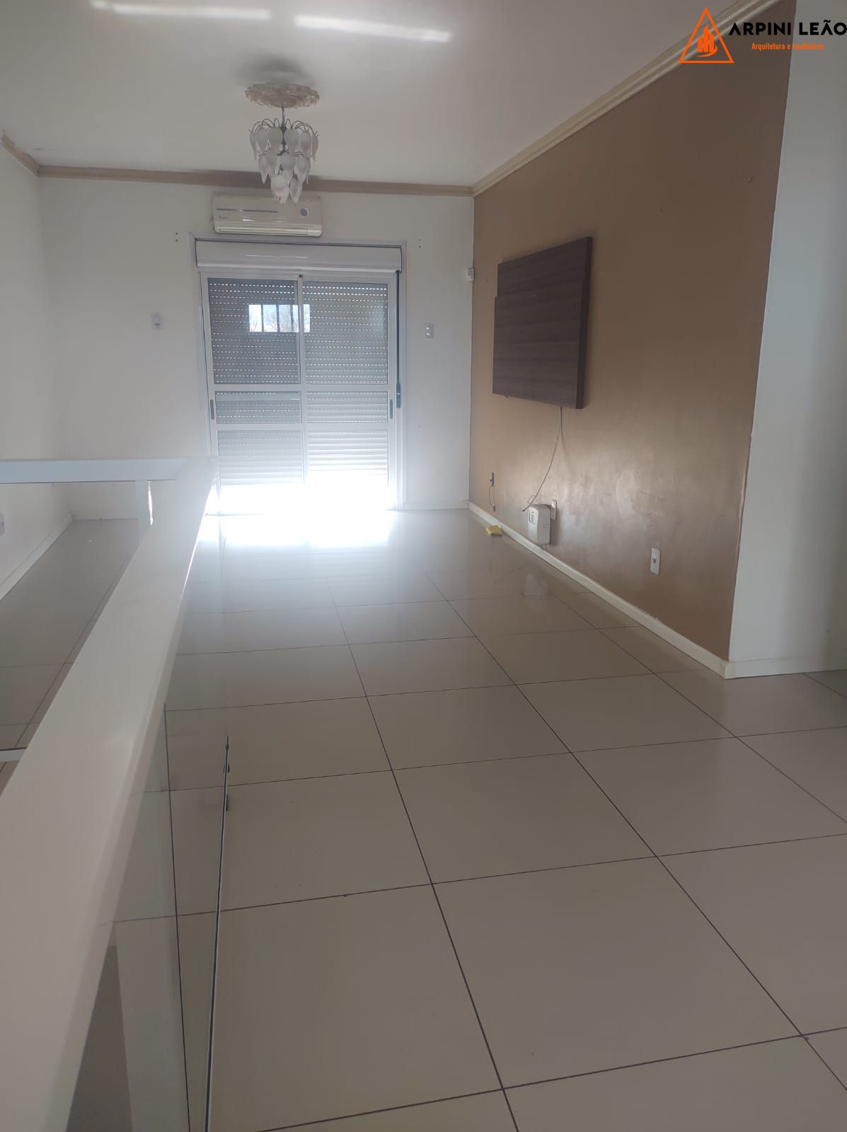 Casa à venda com 4 quartos, 300m² - Foto 3