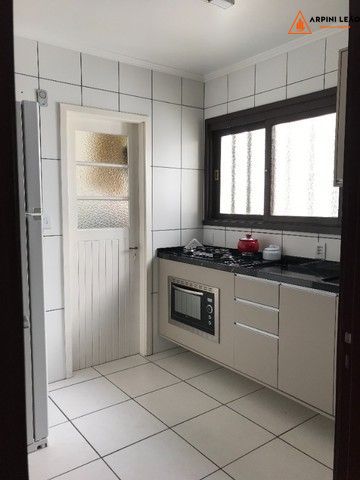 Apartamento à venda com 2 quartos, 72m² - Foto 5