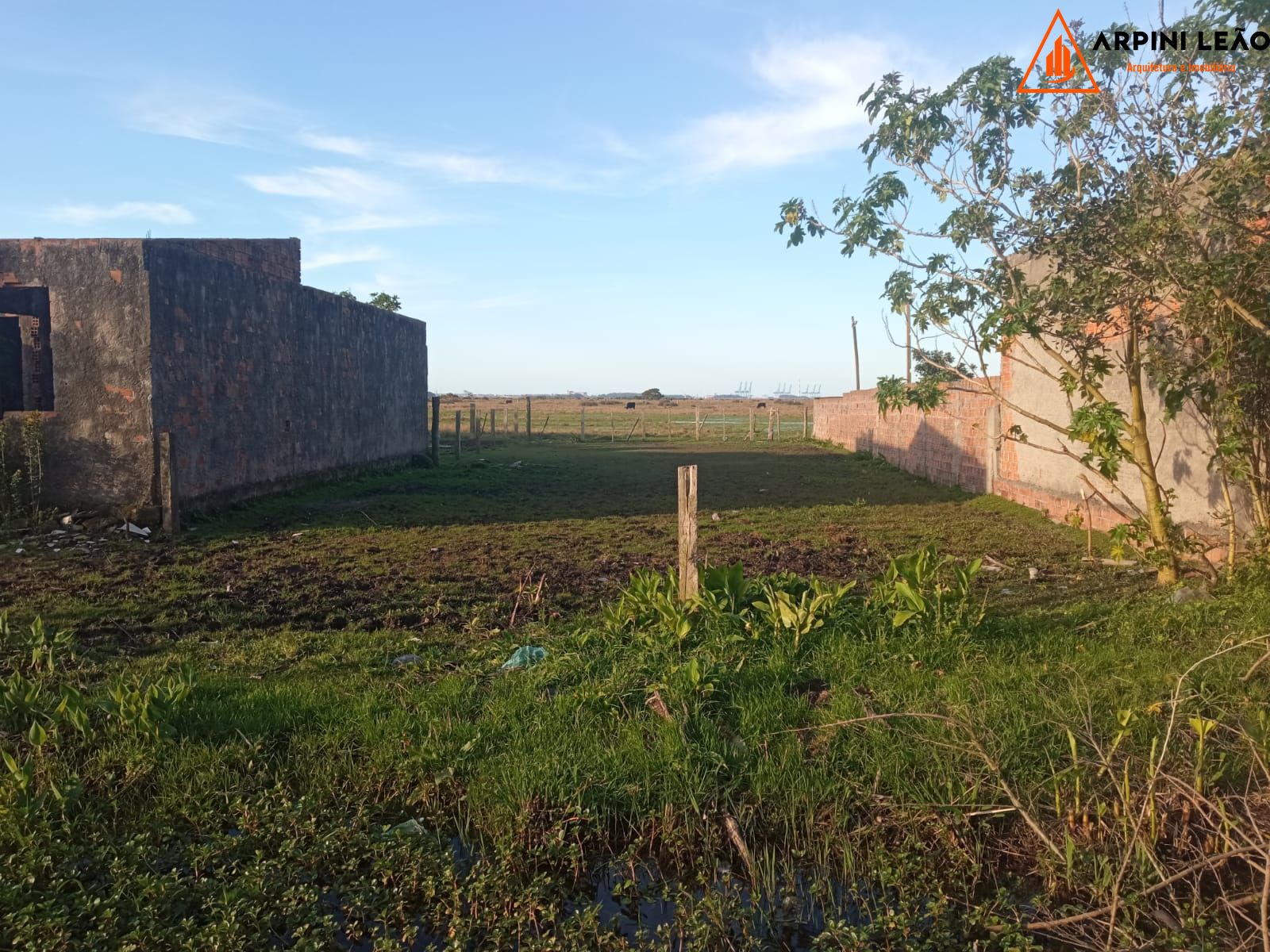 Terreno, 300 m² - Foto 1