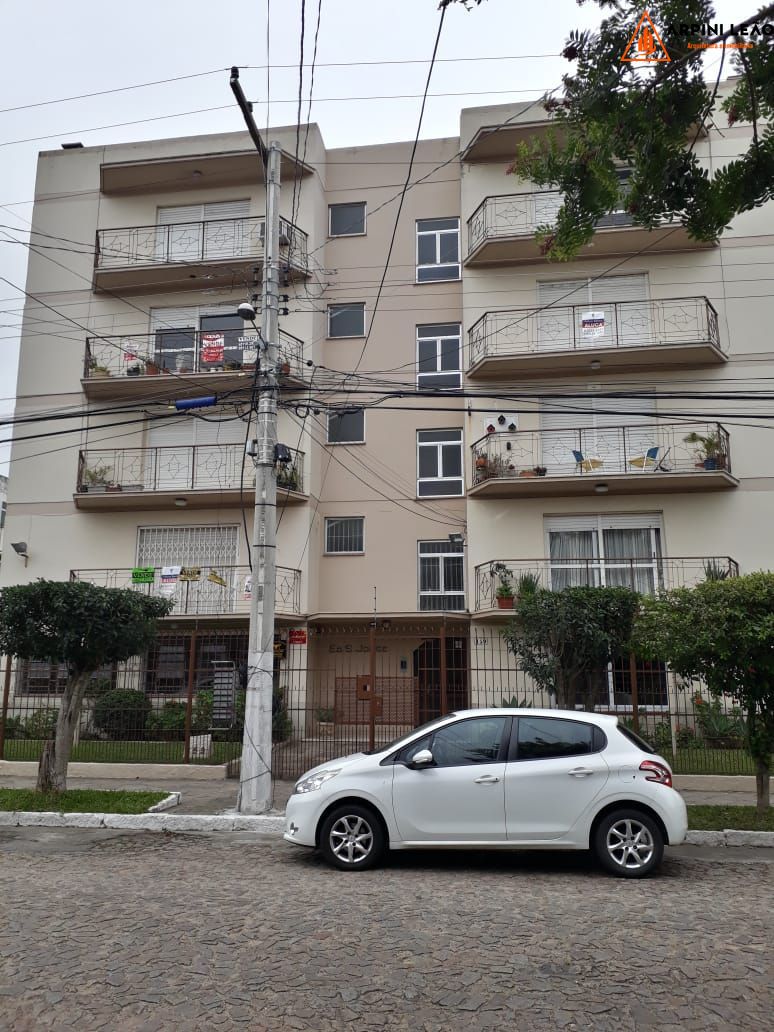 Apartamento à venda com 3 quartos, 157m² - Foto 1