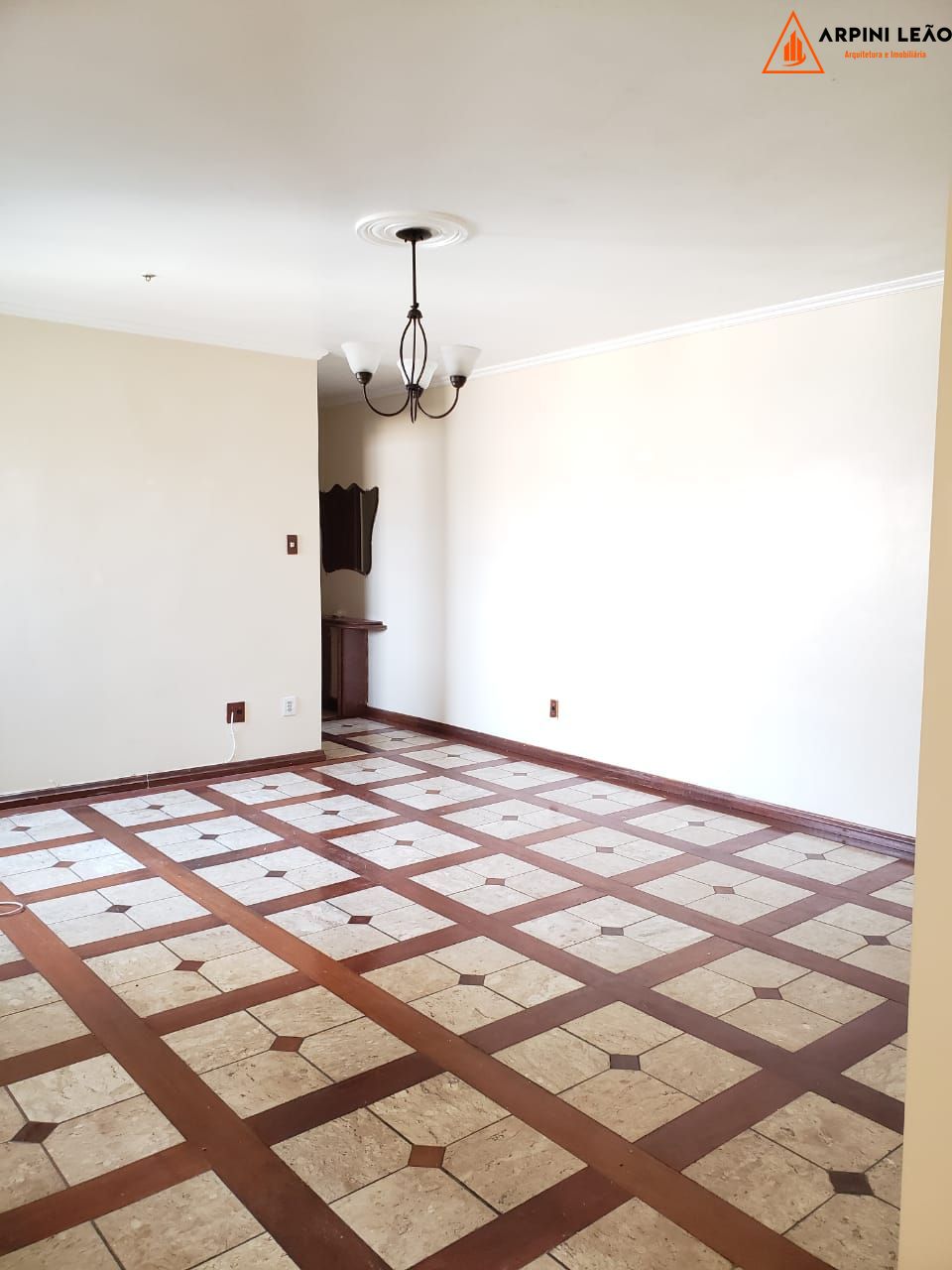 Apartamento à venda com 3 quartos, 109m² - Foto 2