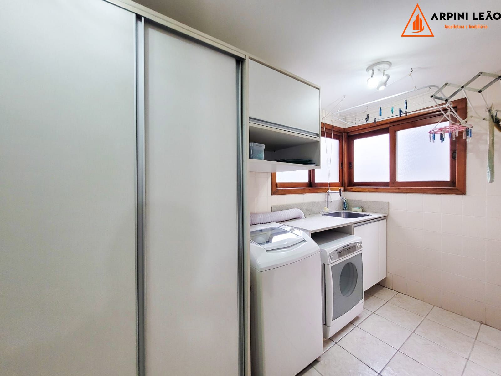 Apartamento à venda com 3 quartos, 236m² - Foto 15