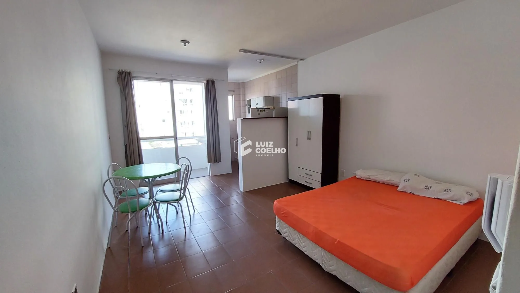 QUARTO - SALA