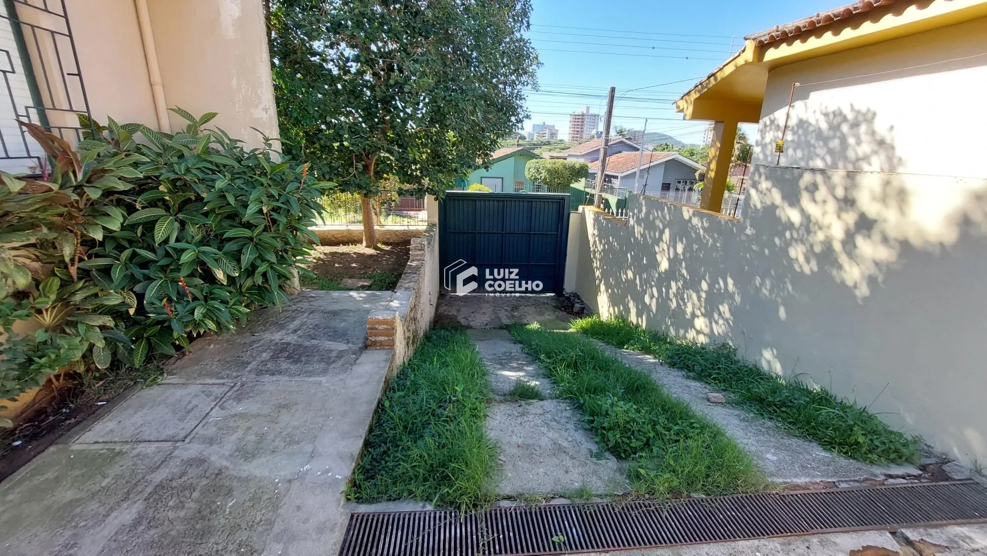 RAMPA DE ACESSO A GARAGEM