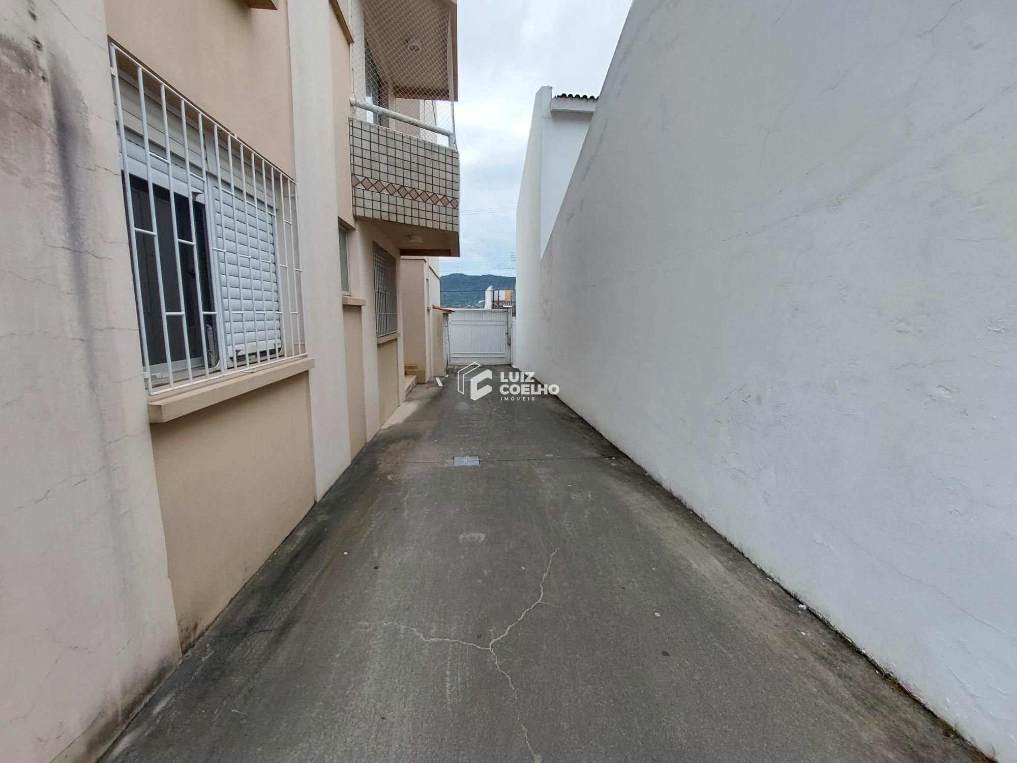 ACESSO A GARAGEM