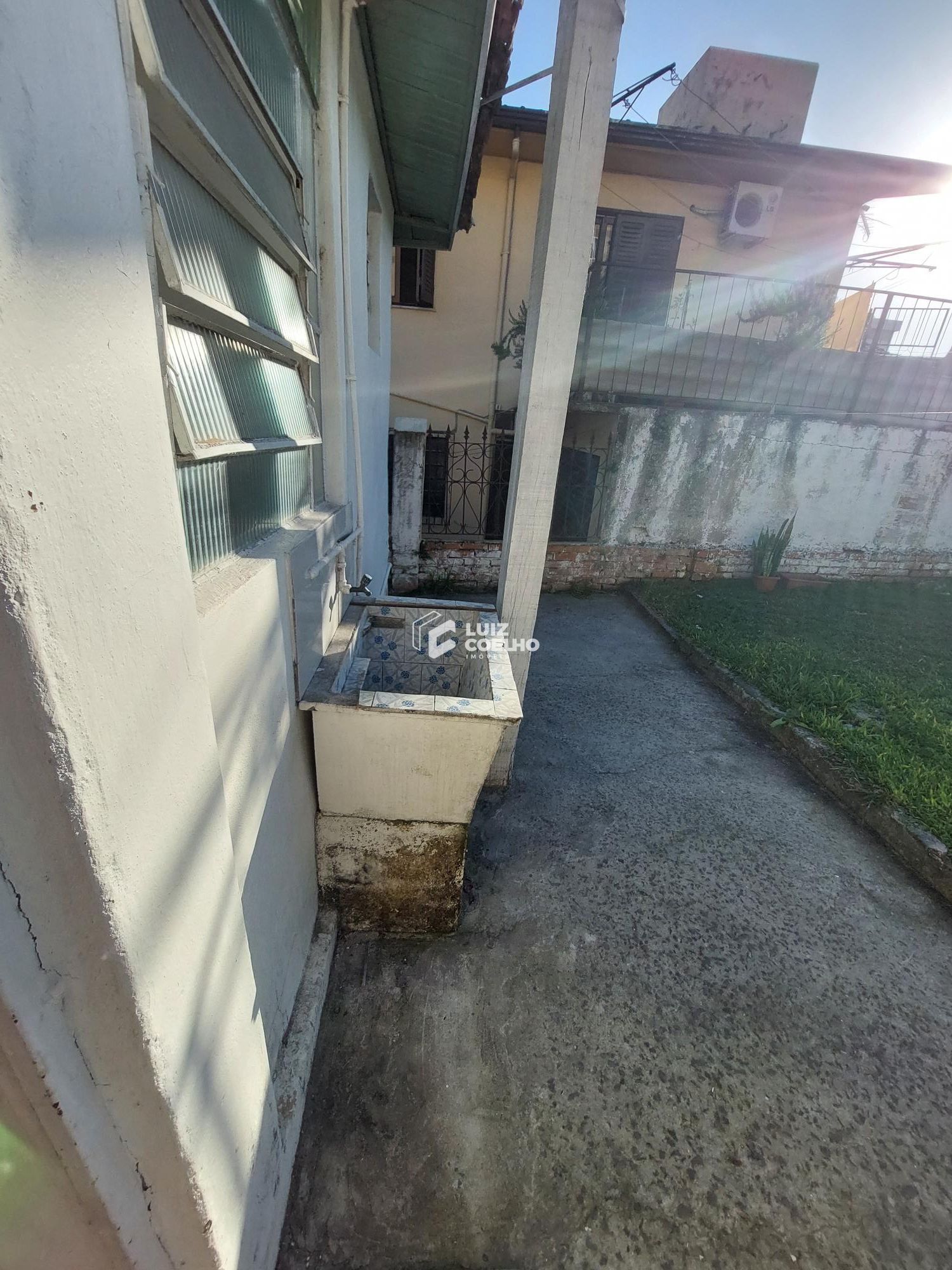ÁREA DE SERVIÇO